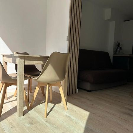 Charmant Studio Neuf 150M Plage Sur Avenue Principale Climatise Et Parking Cavalaire-sur-Mer Exteriér fotografie