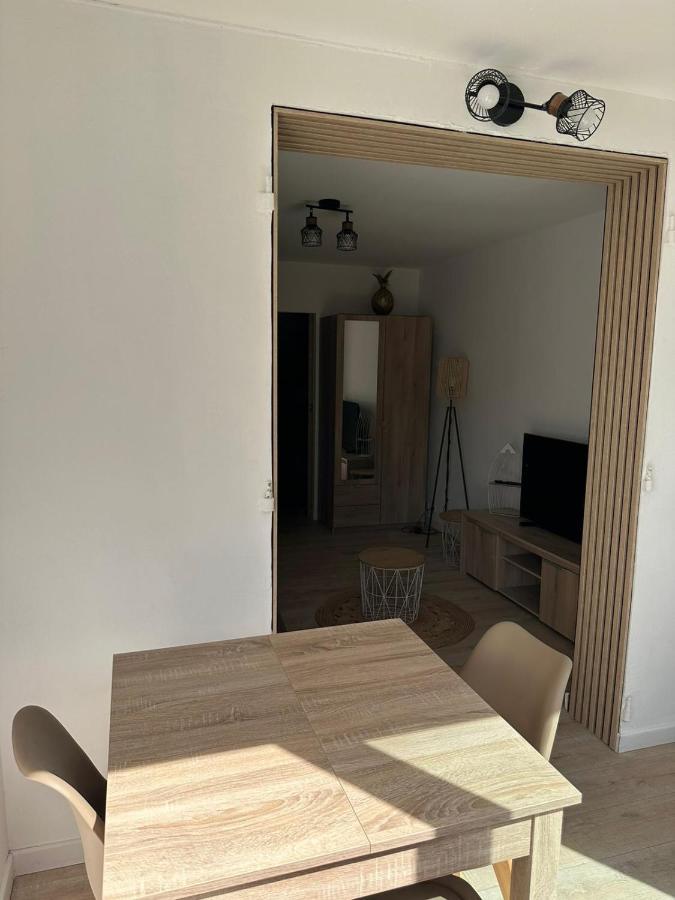 Charmant Studio Neuf 150M Plage Sur Avenue Principale Climatise Et Parking Cavalaire-sur-Mer Exteriér fotografie