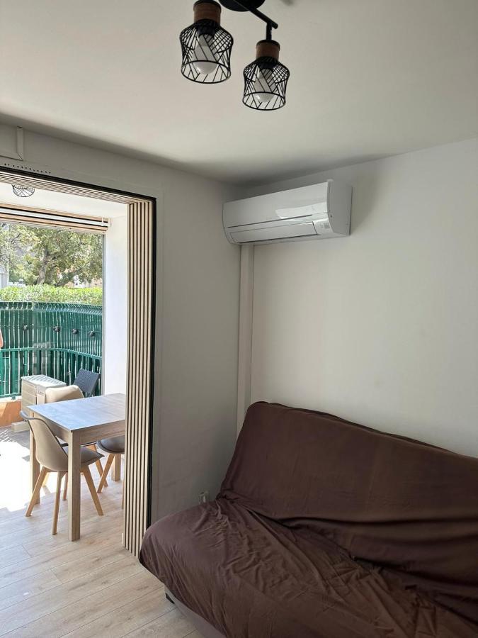 Charmant Studio Neuf 150M Plage Sur Avenue Principale Climatise Et Parking Cavalaire-sur-Mer Exteriér fotografie